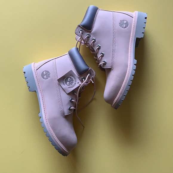 Timberland’s Women’s PREMIUM 6-INCH WATERPROOF BOOTS Light Pink Nubuck 4 M - Picture 6 of 13